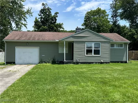 3917 Arden Blvd, Youngstown, OH 44511