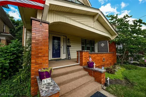 Exterior - 517 Broad Ave NW, Canton, OH 44708 photo 3 of 5