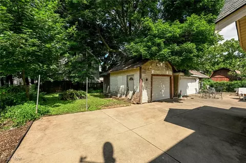 Exterior - 517 Broad Ave NW, Canton, OH 44708 photo 4 of 5