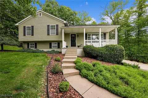 270 Trappers Hollow Rd, Zanesville, OH 43701