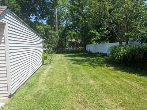 1975 E 226th St, Euclid, OH 44117 photo 30