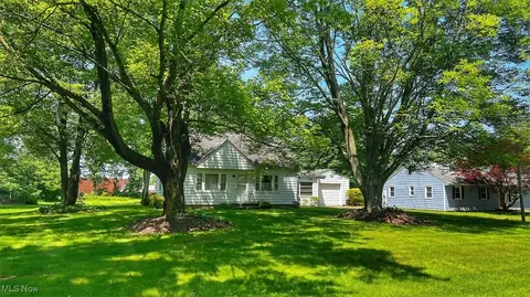 5898 Keller Rd, New Franklin, OH 44319 photo 2