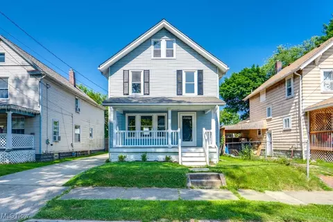 1062 Pitkin Ave, Akron, OH 44310