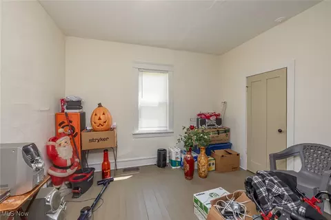 409 Gulf Rd, Elyria, OH 44035 photo 9
