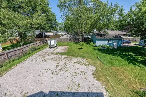409 Gulf Rd, Elyria, OH 44035 photo 38