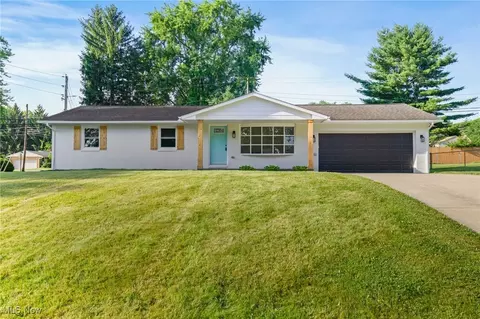 3157 Sheila St NW, Massillon, OH 44646
