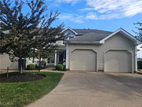 1206 Brookline Pl #B, Willoughby, OH 44094