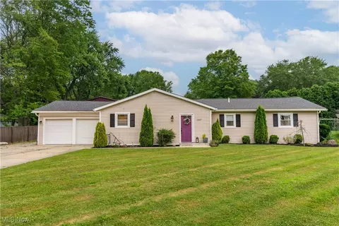 1207 Morrow Rd, Kent, OH 44240