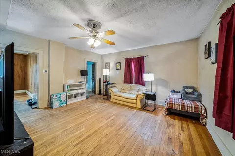 499 E Main St, Madison, OH 44057 photo 16