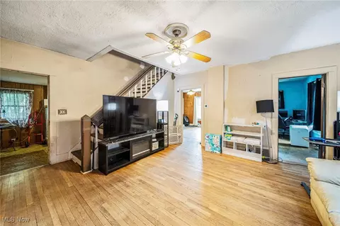 499 E Main St, Madison, OH 44057 photo 17