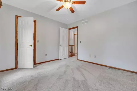 724 Kent Cir, Elyria, OH 44035 photo 34