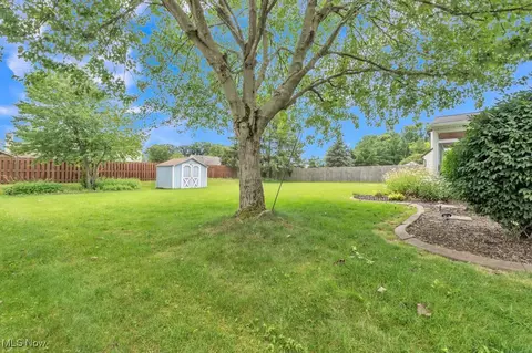 724 Kent Cir, Elyria, OH 44035 photo 45