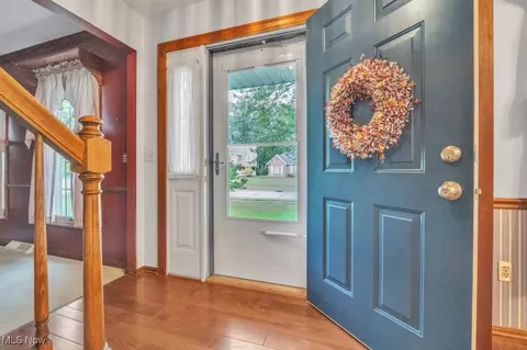 724 Kent Cir, Elyria, OH 44035 photo 4