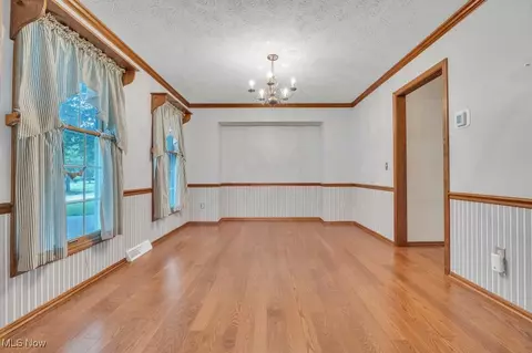 724 Kent Cir, Elyria, OH 44035 photo 6