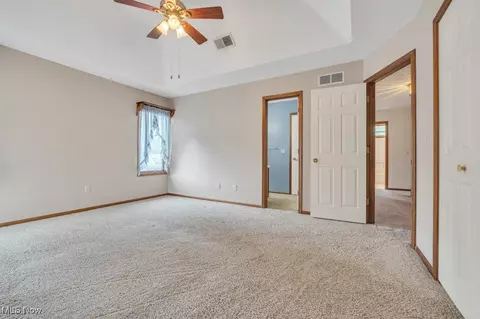 724 Kent Cir, Elyria, OH 44035 photo 28