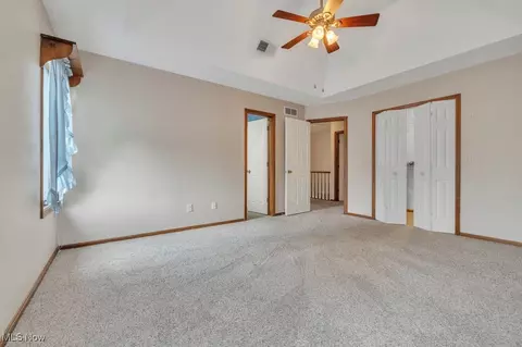 724 Kent Cir, Elyria, OH 44035 photo 27