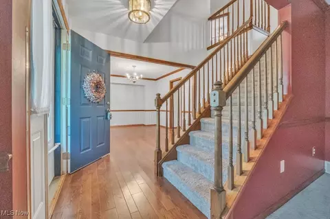 724 Kent Cir, Elyria, OH 44035 photo 3