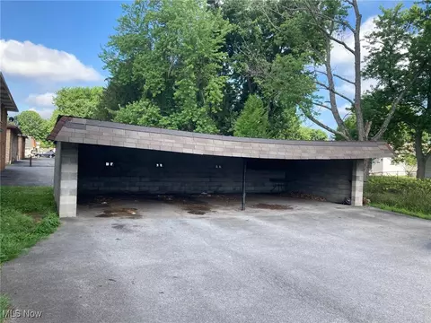 868 Cook Ave, Boardman, OH 44512 photo 4