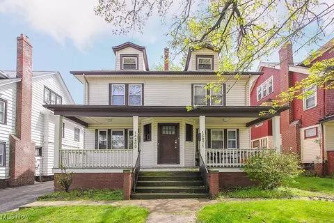 14269 Superior Rd, Cleveland Heights, OH 44118