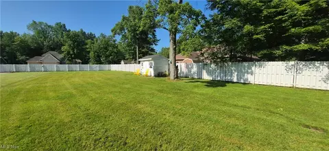 5242 Watersedge Ct, Ashtabula, OH 44004 photo 17