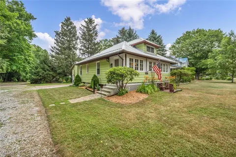 9017 Lakeshore Blvd, Mentor, OH 44060