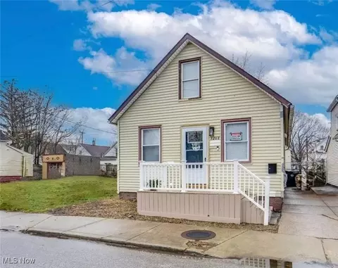 3268 W 34th St, Cleveland, OH 44109