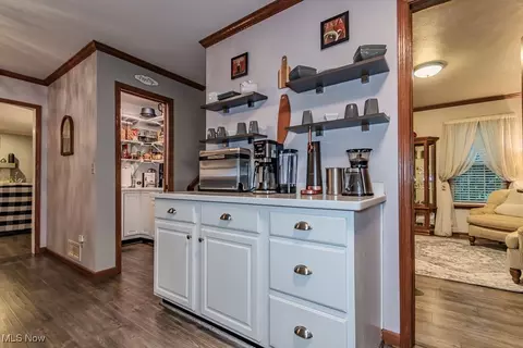 Entry Way - 101 Middle Post Pt, Chardon, OH 44024 photo 1 of 2