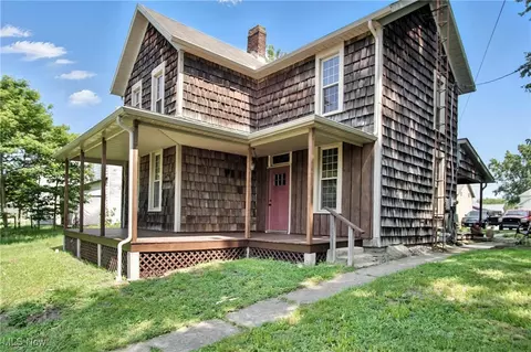 237 Water St, Duncan Falls, OH 43734