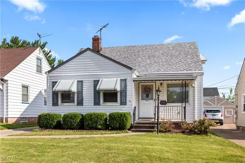 8702 Behrwald Ave, Brooklyn, OH 44144