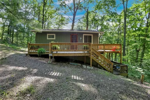 11140 Andrus Dr, Glouster, OH 45732