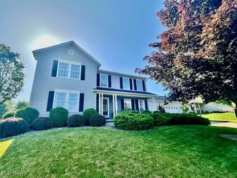 1090 Lanedale St NW, Massillon, OH 44647