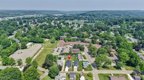 View/Area - 229 E 17th, Dover, OH 44622 photo 2 of 2