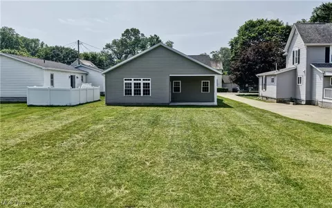 Exterior - 229 E 17th, Dover, OH 44622 photo 2 of 3