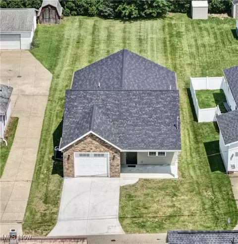 View/Area - 229 E 17th, Dover, OH 44622 photo 1 of 2