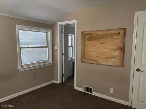1067 Shadowrow Rd, Willoughby, OH 44094 photo 6
