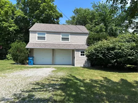 1067 Shadowrow Rd, Willoughby, OH 44094 photo 2