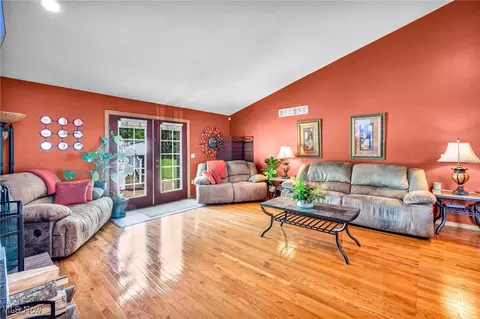 2040 Hackberry St, Akron, OH 44301 photo 16