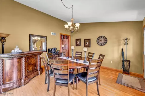 2040 Hackberry St, Akron, OH 44301 photo 6