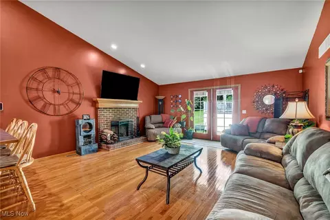 2040 Hackberry St, Akron, OH 44301 photo 14