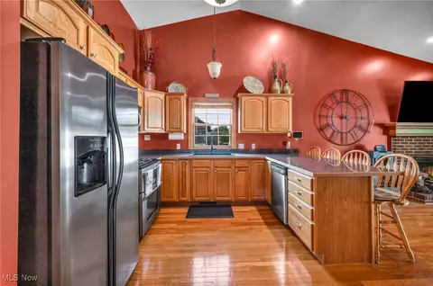 2040 Hackberry St, Akron, OH 44301 photo 9