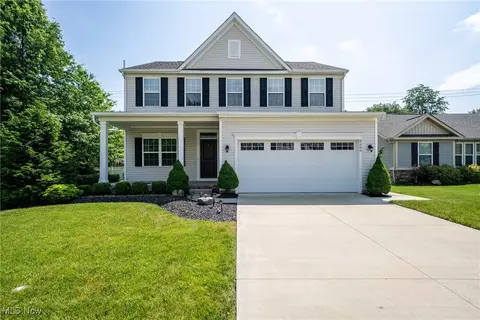 8889 Merryvale Dr, Twinsburg, OH 44087