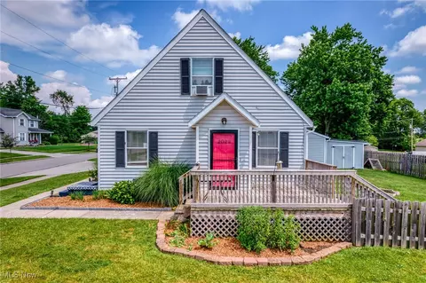 2029 Buchtel St, Twinsburg, OH 44087