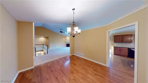 Entry Way - 2697 Prescott Downs, Stow, OH 44224 photo 2 of 3