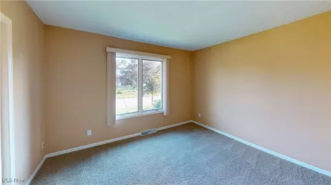 Bedroom - 2697 Prescott Downs, Stow, OH 44224 photo 4 of 7