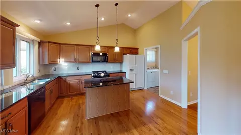 Kitchen - 2697 Prescott Downs, Stow, OH 44224 photo 1 of 1