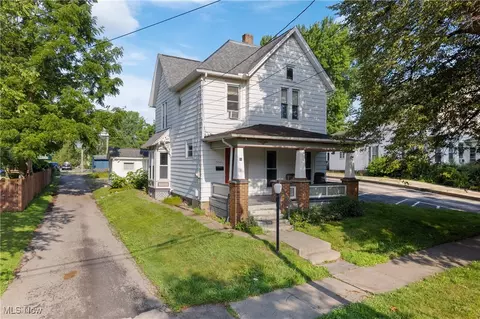 554 N Buckeye St, Wooster, OH 44691