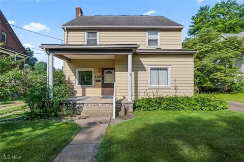 158 Elm St, Leetonia, OH 44431