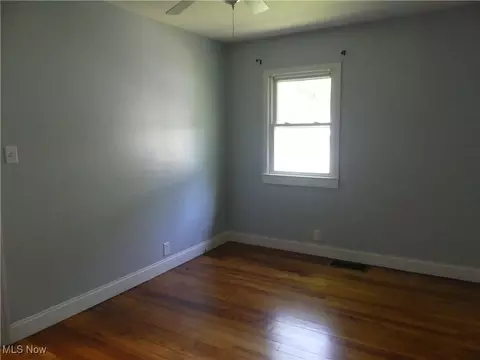 6069 Hyde St, Mentor, OH 44060 photo 15