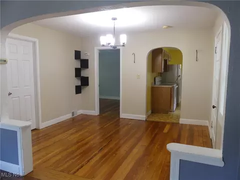 6069 Hyde St, Mentor, OH 44060 photo 8