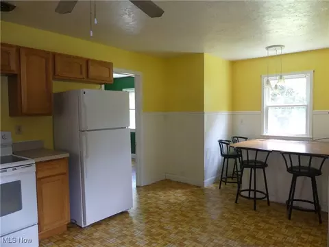 6069 Hyde St, Mentor, OH 44060 photo 9